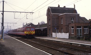 Puurs - TH 85-2135.jpg